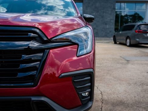 Used 2025 Subaru Ascent Onyx Edition AWD/4WD image 3