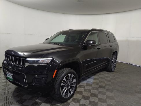 Used 2021 Jeep Grand Cherokee L Overland w/ Luxury Tech Group IV AWD/4WD image 2