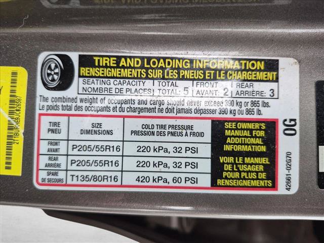 Used 2018 Toyota Corolla LE FWD image 11