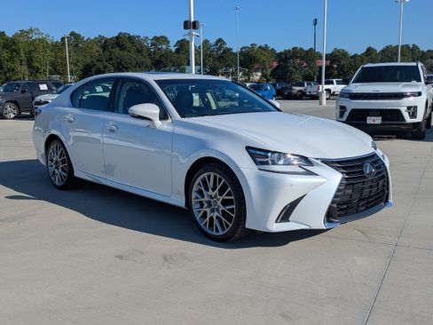 Used 2019 Lexus GS 300 w/ Premium Package RWD image 7