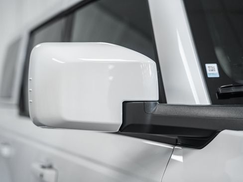 Used 2025 Ford Bronco Outer Banks image 19