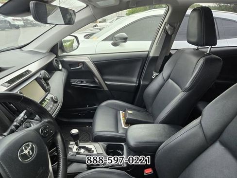 Used 2018 Toyota RAV4 Limited FWD image 2