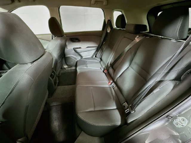 Used 2023 Nissan Rogue S FWD image 21