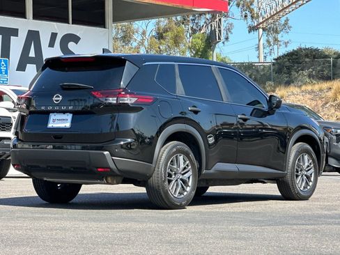 Used 2025 Nissan Rogue S FWD image 5