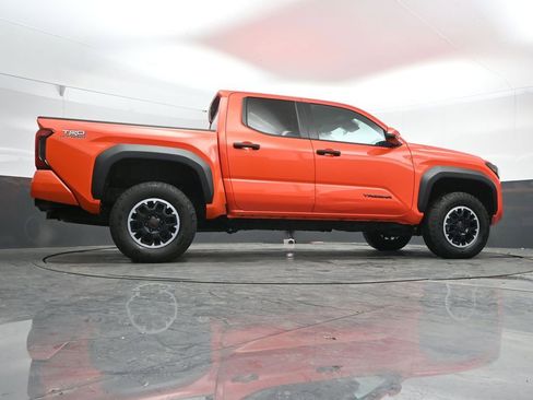 Used 2024 Toyota Tacoma TRD Off-Road AWD/4WD image 41