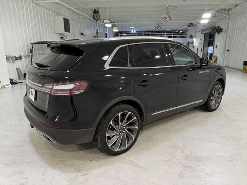 Used 2022 Lincoln Nautilus Reserve w/ Equipment Group 202A image 5