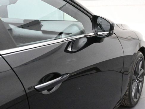 Used 2023 MAZDA MAZDA3 s image 13