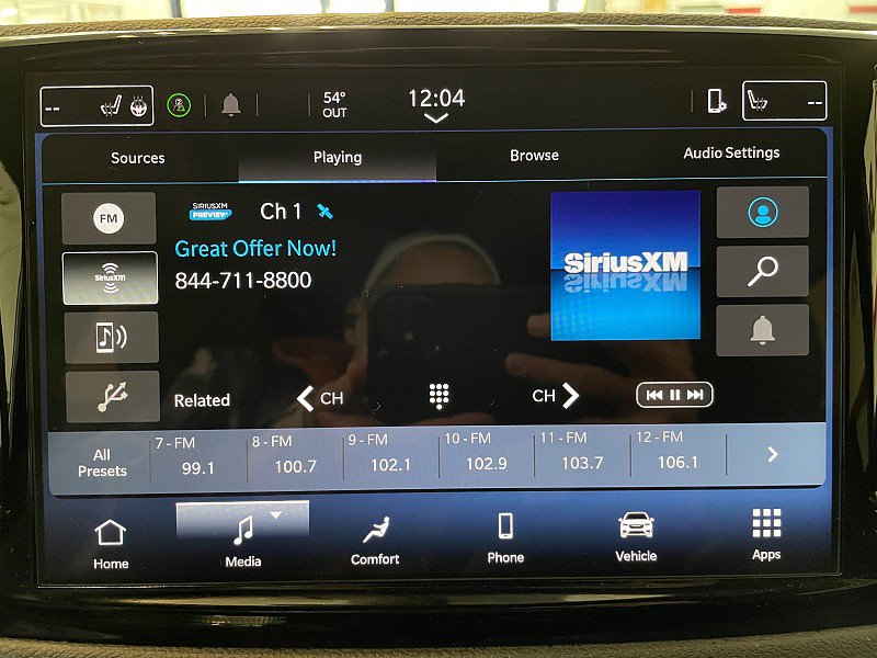 Used 2026 Chrysler Pacifica Select FWD image 12