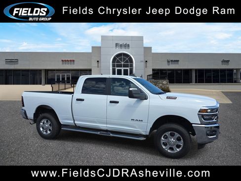 Used 2026 RAM 2500 Big Horn AWD/4WD image 1