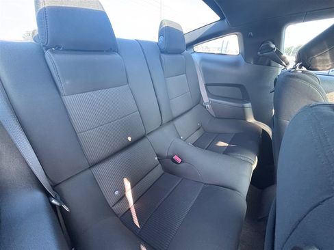 Used 2012 Ford Mustang Coupe RWD image 19