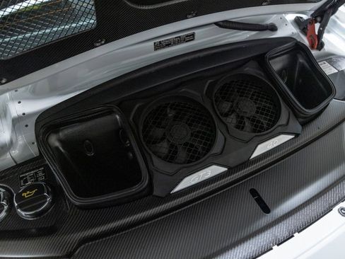 Used 2018 Porsche 911 GT3 w/ Sport Chrono Package image 28