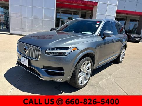 Used 2017 Volvo XC90 T6 Inscription w/ Vision Package AWD/4WD image 2