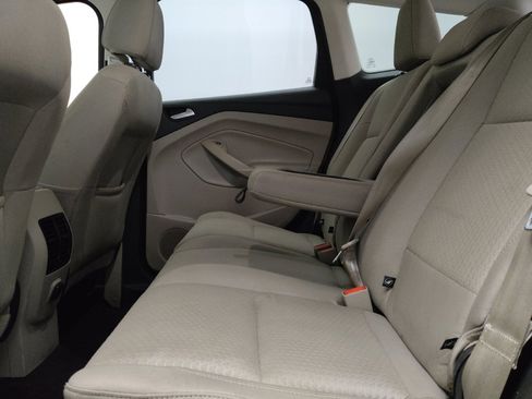 Used 2017 Ford Escape SE FWD image 18