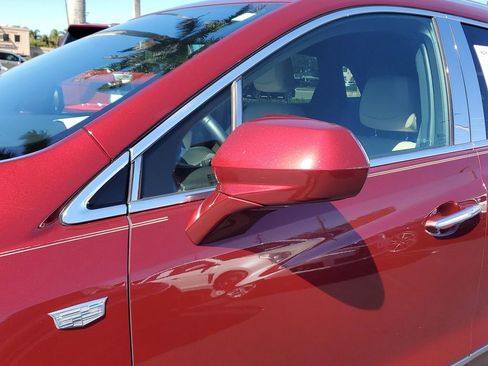 Used 2017 Cadillac XT5 Premium Luxury w/ Driver Assist Package image 12