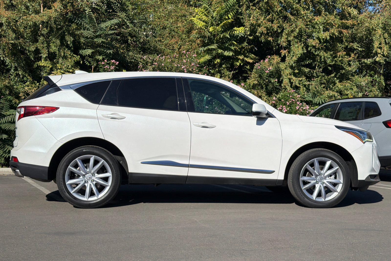Used 2023 Acura RDX AWD image 3