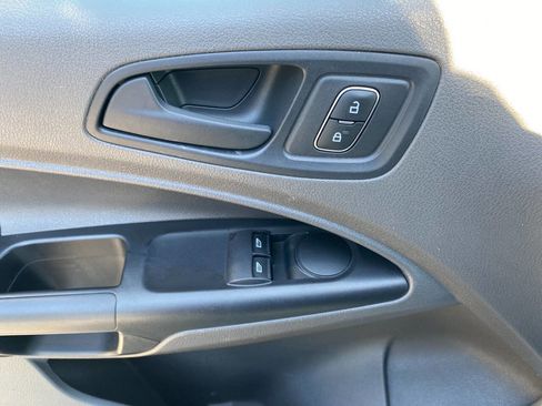 Used 2019 Ford Transit Connect XL image 12