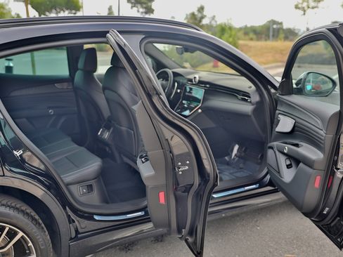 New 2024 Maserati Grecale GT image 42