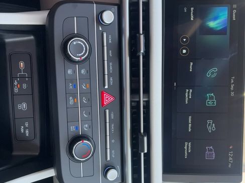 New 2026 Hyundai Tucson SE image 18