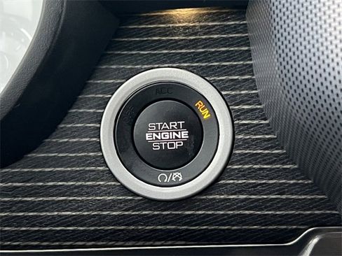 Certified 2020 RAM 1500 Limited image 34