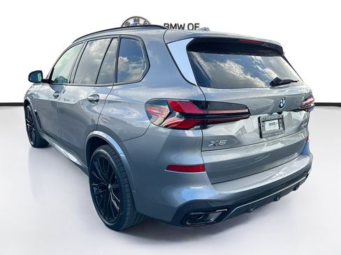New 2026 BMW X5 sDrive40i w/ M Sport Package RWD image 3