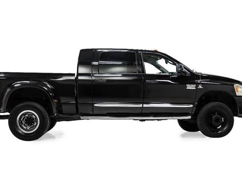 Used 2009 Dodge Ram 3500 Truck Laramie AWD/4WD image 5