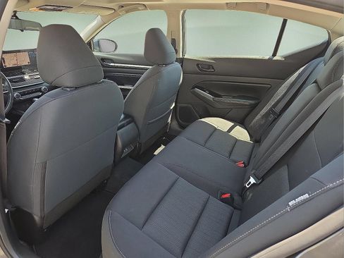 Used 2023 Nissan Altima 2.5 SV w/ SV Premium Package FWD image 20