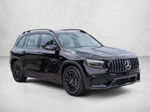 New 2026 Mercedes-Benz GLB 35 AMG 4MATIC image 7