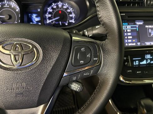 Used 2018 Toyota Avalon XLE w/ All Weather Liner Package FWD image 26