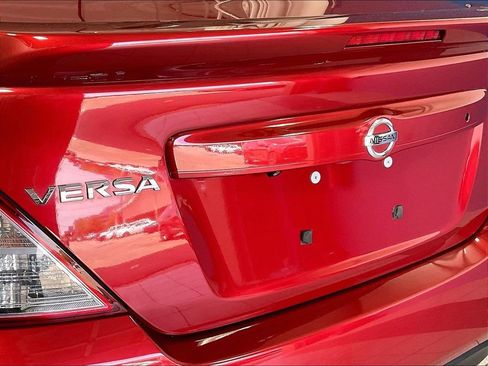 Used 2019 Nissan Versa S Plus FWD image 28