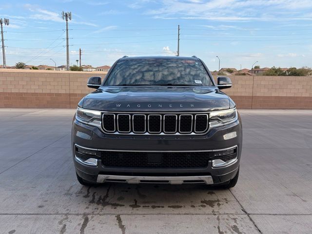 Used 2023 Jeep Wagoneer Series III w/ Preferred Equipment Group AWD/4WD image 4