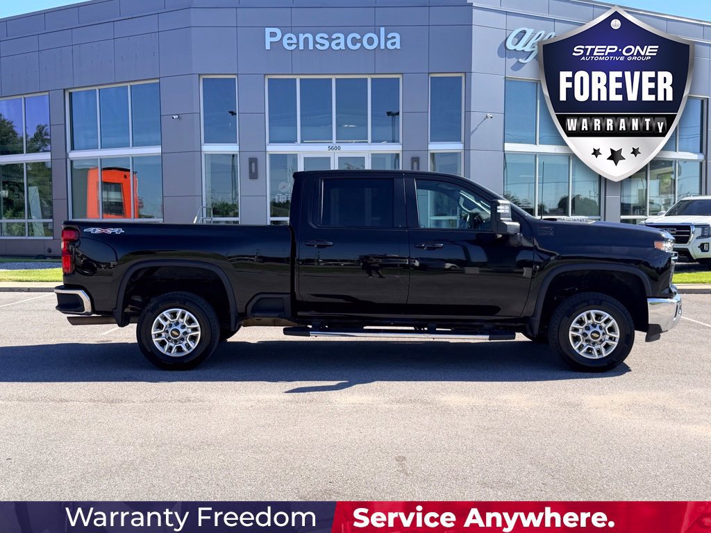 Used 2025 Chevrolet Silverado 2500 LT w/ Convenience Package AWD/4WD image 7