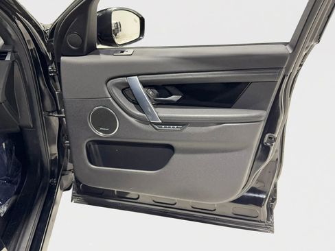 Used 2020 Land Rover Discovery Sport S image 23