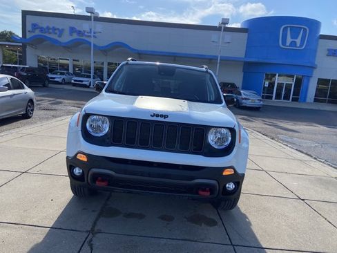 Used 2023 Jeep Renegade Trailhawk w/ Trailhawk Elite Group AWD/4WD image 3