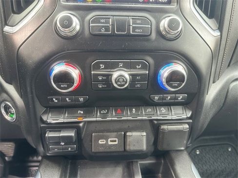 Used 2021 GMC Sierra 2500 AT4 w/ AT4 Preferred Package image 19