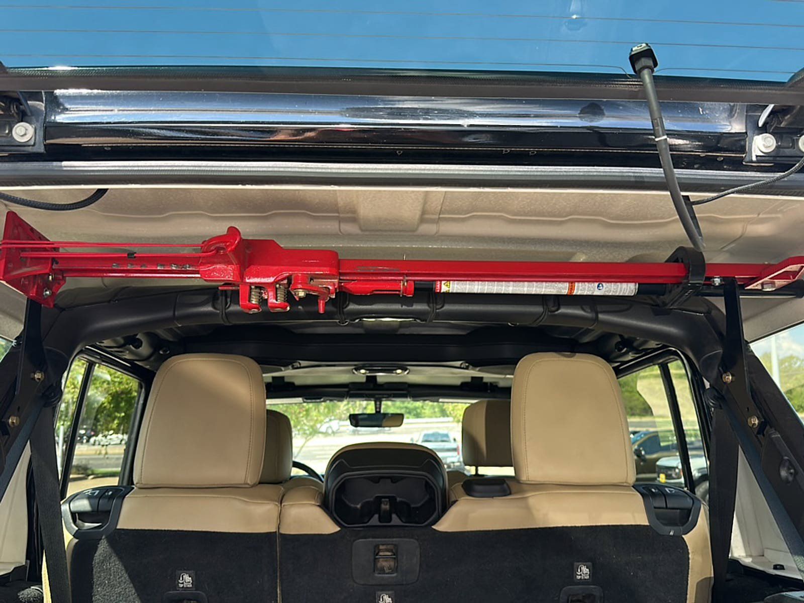 Used 2018 Jeep Wrangler Unlimited Rubicon AWD/4WD image 14