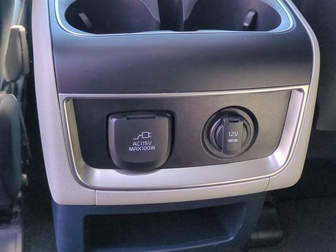 Used 2025 Kia Carnival SX Prestige image 92