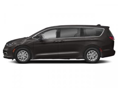 Used 2023 Chrysler Pacifica Touring-L image 3