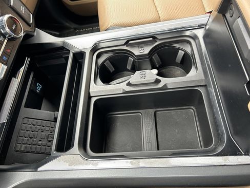 Used 2023 Ford F250 Lariat w/ Chrome Package image 43