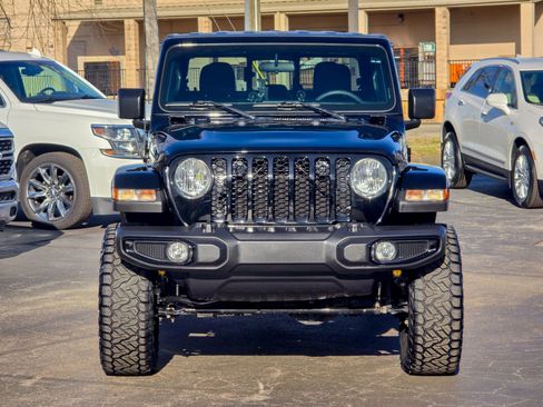 Used 2023 Jeep Gladiator Willys image 3