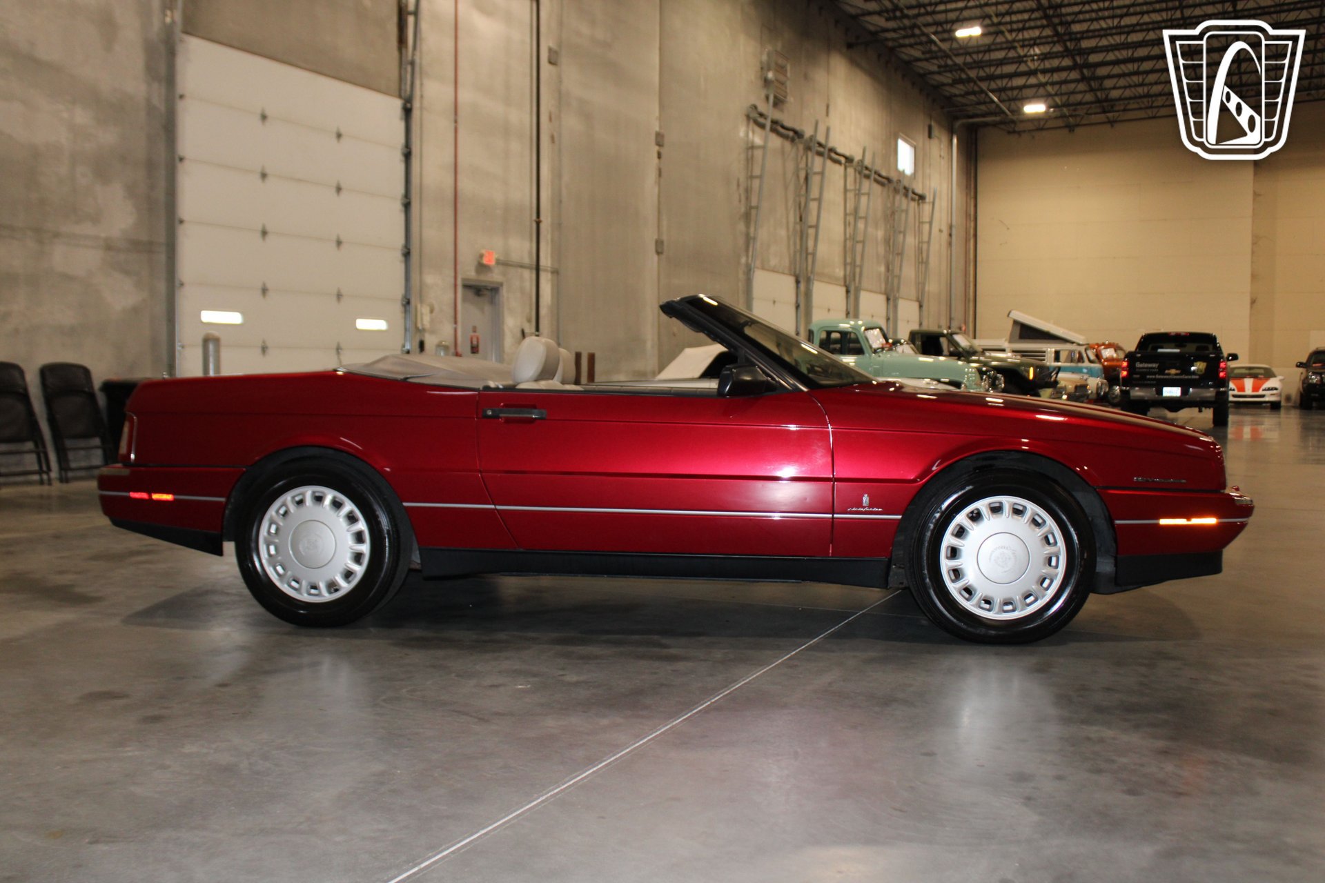 Used 1993 Cadillac Allante FWD image 22