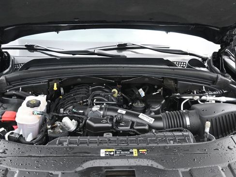 Used 2023 Jeep Grand Cherokee Limited image 17