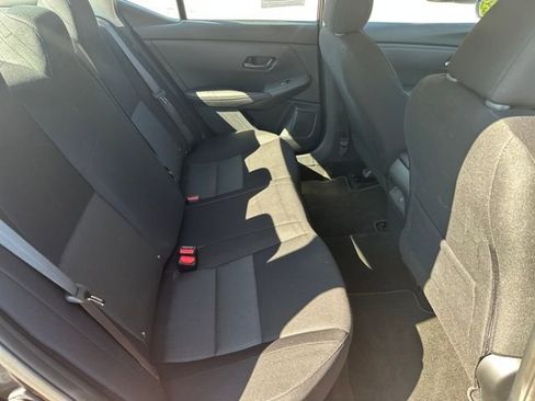 Used 2025 Nissan Sentra SV w/ Trunk Package image 23