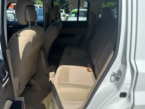 Used 2014 Jeep Patriot Sport FWD image 15