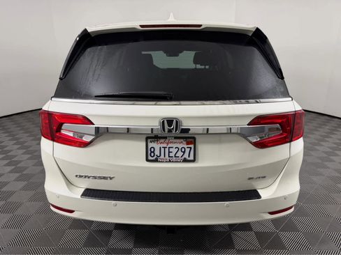 Used 2019 Honda Odyssey Elite image 4