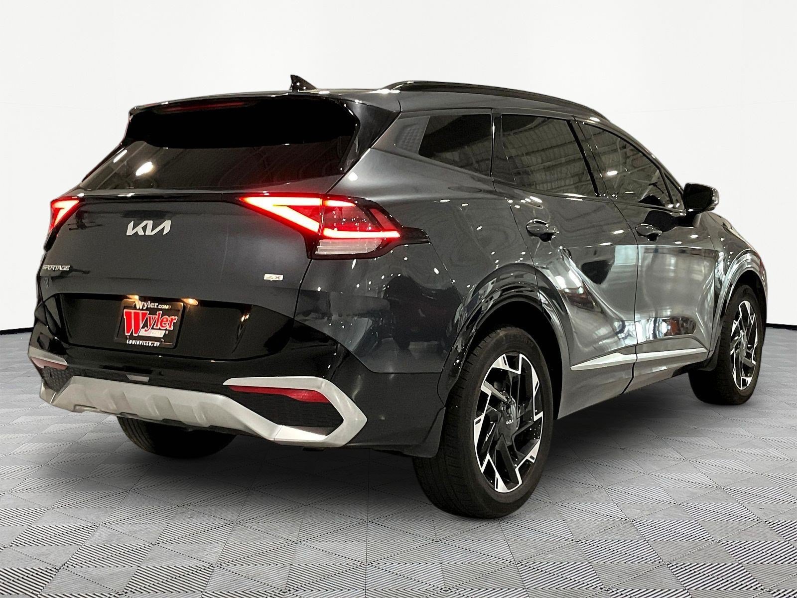Used 2023 Kia Sportage SX AWD/4WD image 6