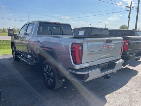 Used 2024 GMC Sierra 2500 Denali w/ Denali Reserve Package AWD/4WD image 9