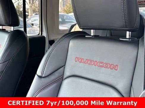 Certified 2024 Jeep Wrangler Unlimited Rubicon w/ Technology Group image 19
