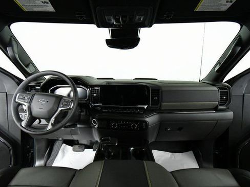 New 2026 Chevrolet Silverado 1500 ZR2 image 18