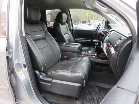 Used 2014 Toyota Tundra SR5 w/ SR5 Upgrade Package AWD/4WD image 11
