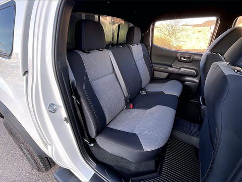 Used 2023 Toyota Tacoma TRD Off-Road image 26